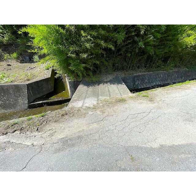 小諸市大字菱平　土地