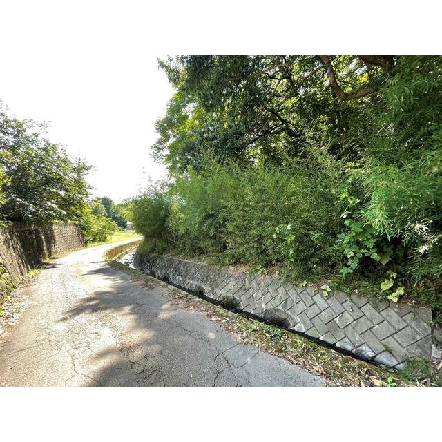 小諸市大字菱平　土地