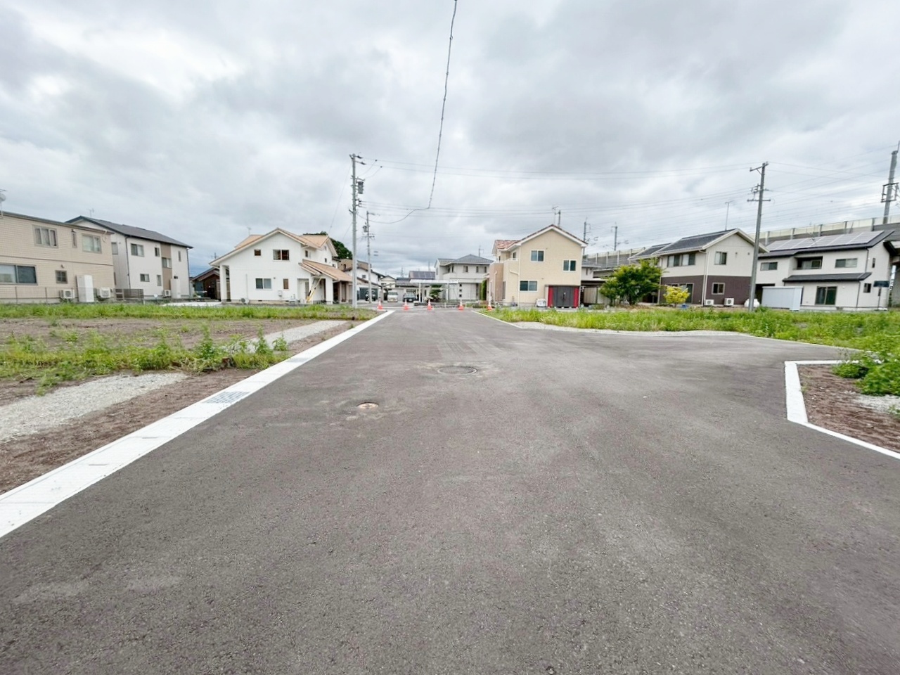 佐久市塚原　18区画分譲地