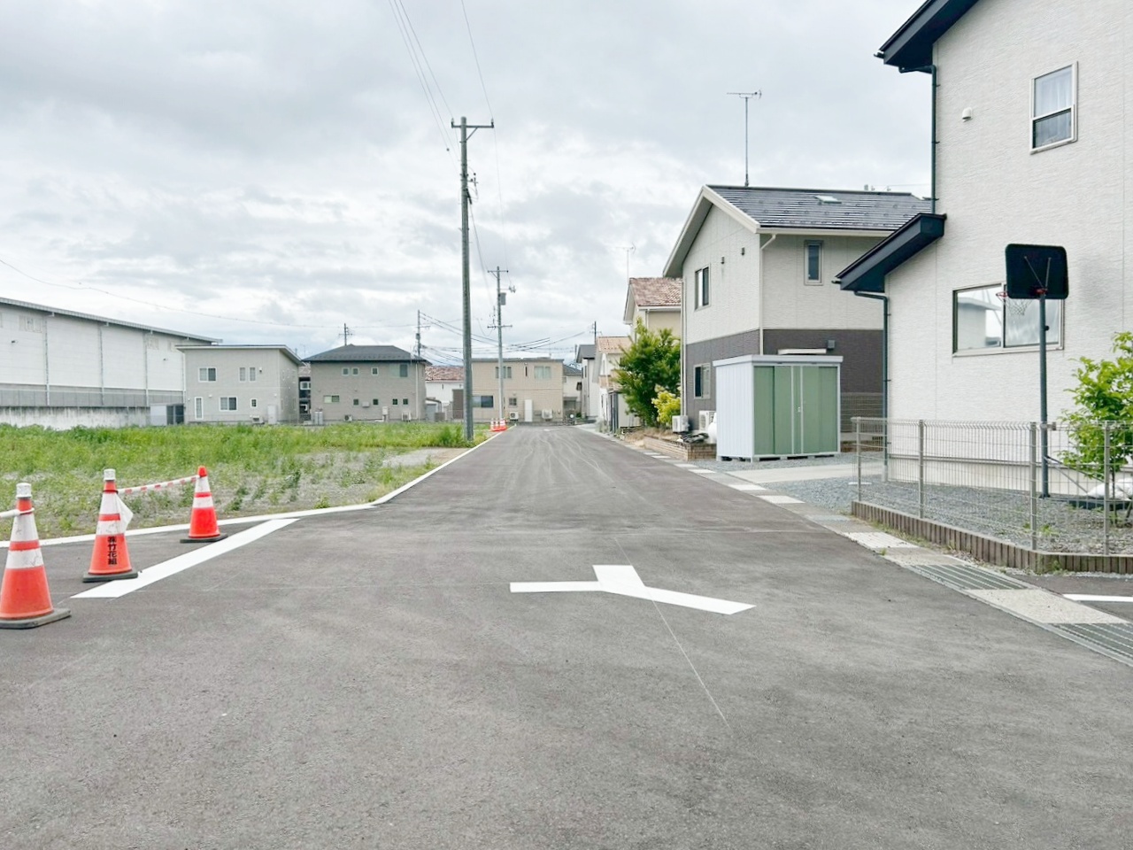 佐久市塚原　18区画分譲地