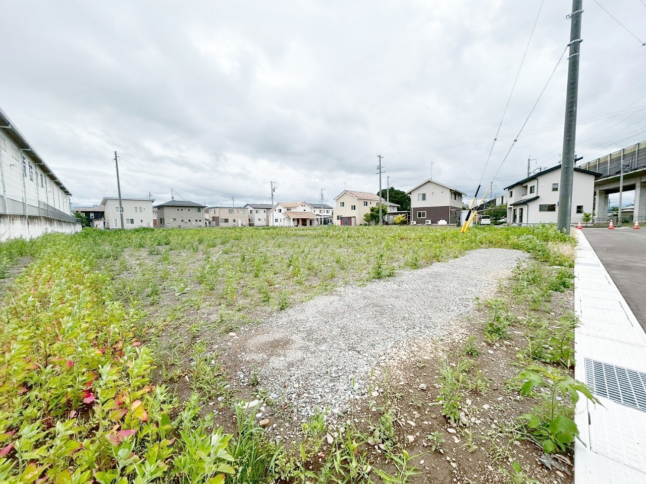 佐久市塚原　18区画分譲地