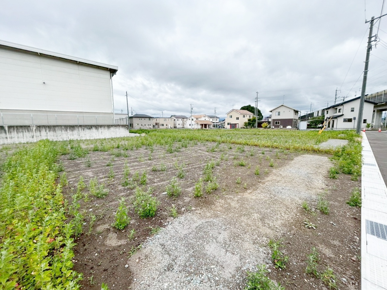 佐久市塚原　18区画分譲地