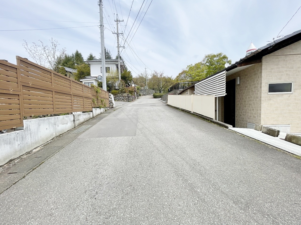 佐久市勝間字城山　中古戸建