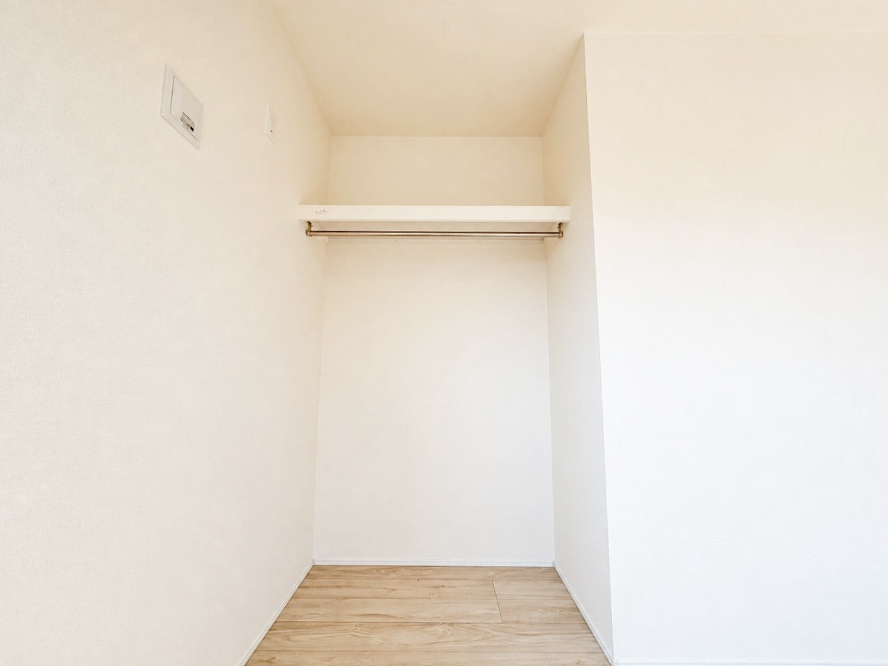 佐久市岩村田字西八日町　新築戸建