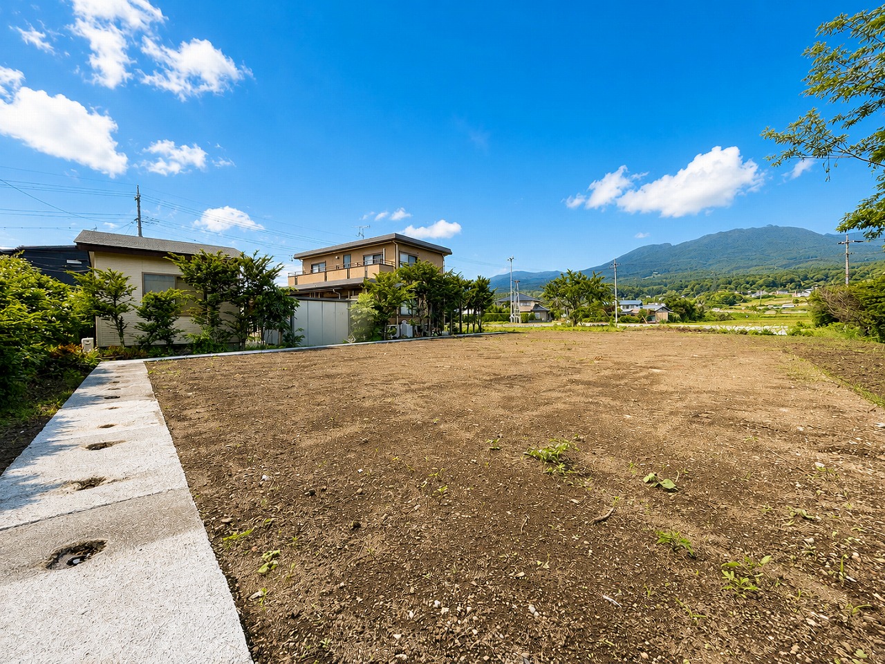 北佐久郡御代田町塩野　土地