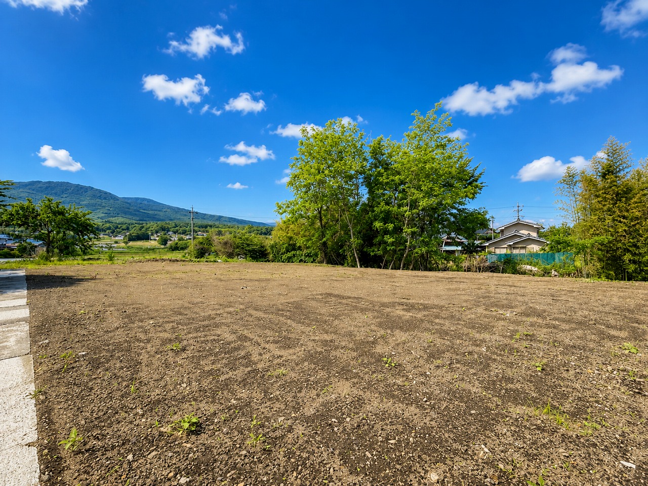 北佐久郡御代田町塩野　土地
