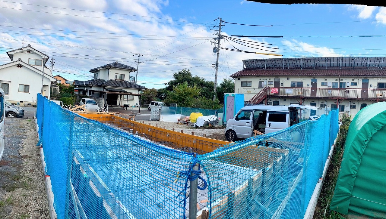 佐久市岩村田字西八日町　新築